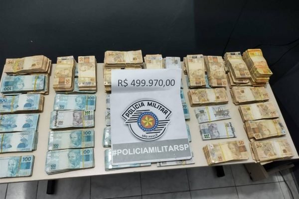 Polícia Militar de São Paulo apreendeu R$ 499.970 de Alberto Samuel Alcolumbre