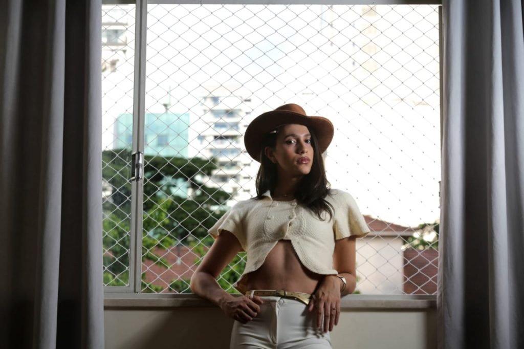 cantora sertaneja trans