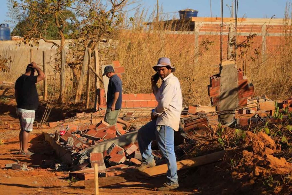 Desocupação da comunidade Beco Green Ville é suspensa após empasse