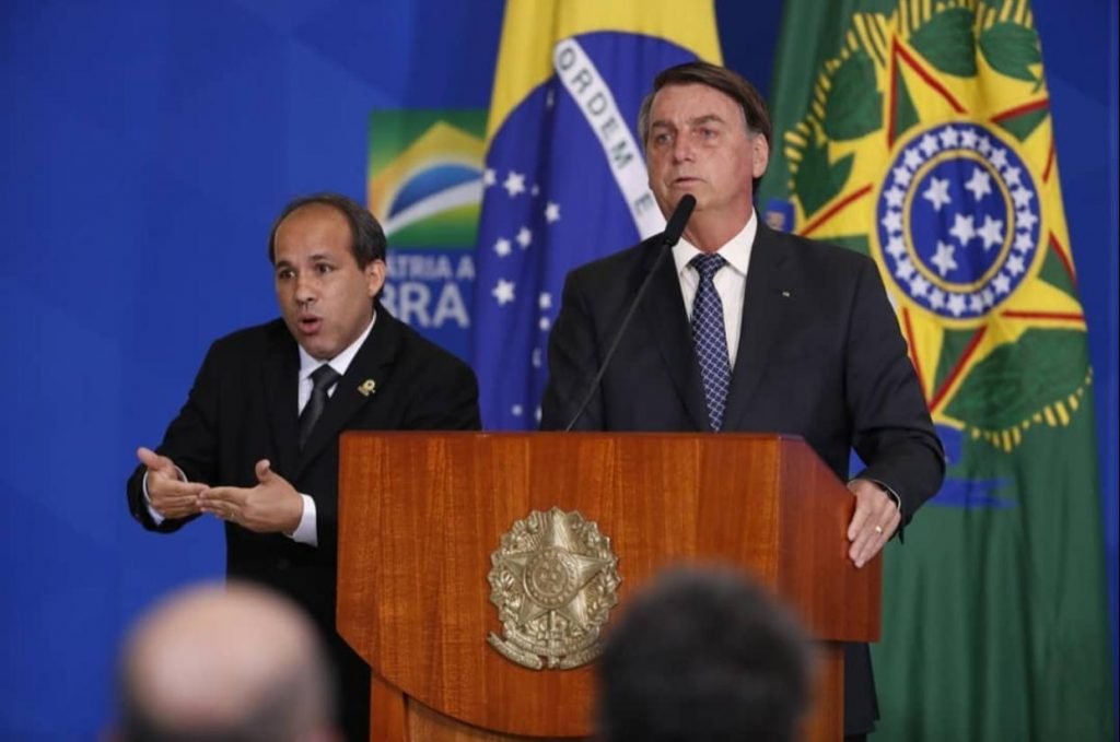 Fabiano Guimarães-intérprete de Bolsonaro