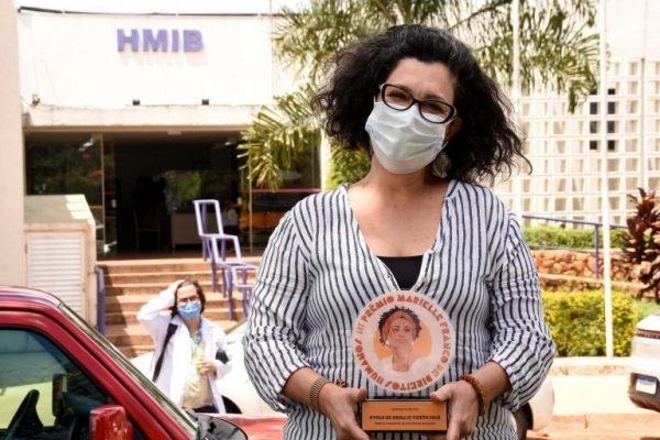 Médica do Hmib é premiada por atuação em prol dos direitos humanos