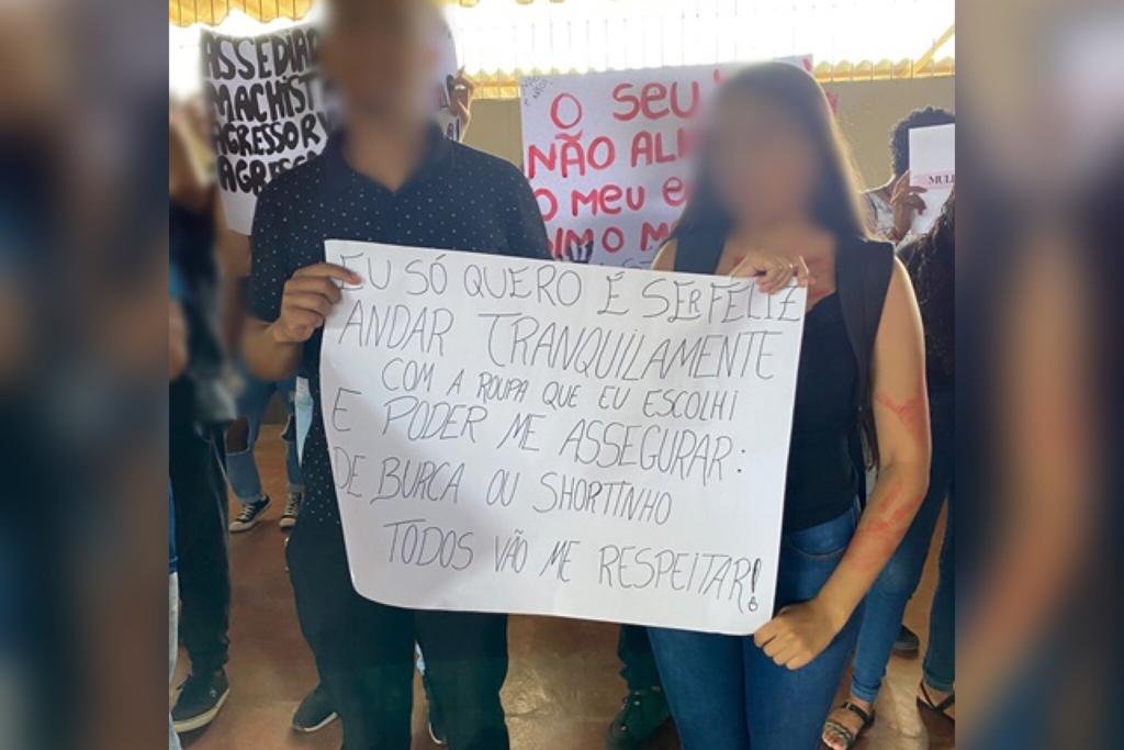 Alunos protestam contra assédio em escola pública do DF- Metrópoles