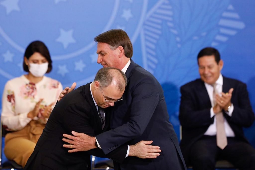 Na foto André Mendonça e o presidente Bolsonaro