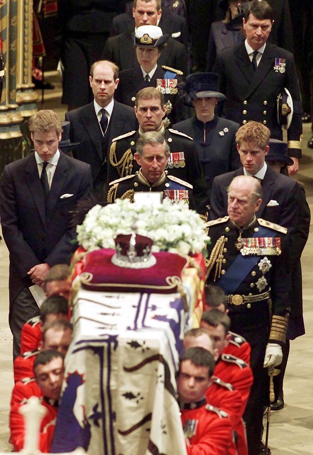 Funeral da rainha-mãe, em 2002