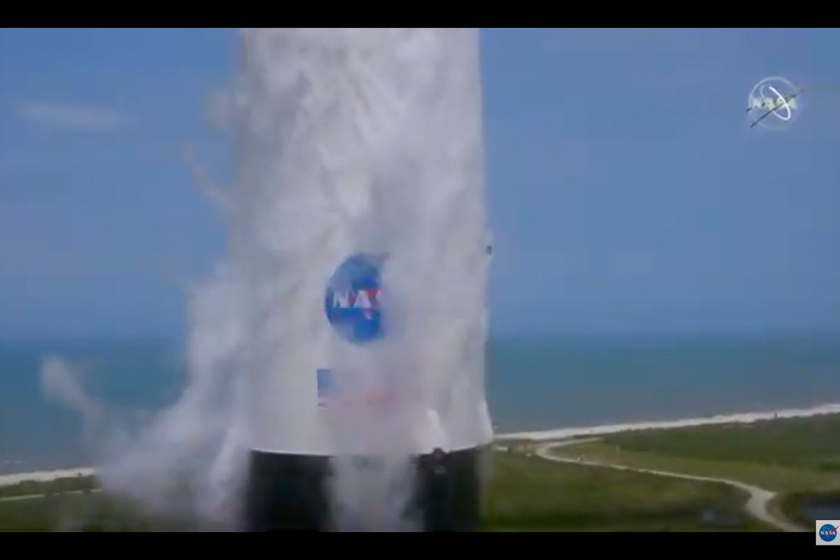 Foguete da Space X decola rumo à Estação Espacial Internacional