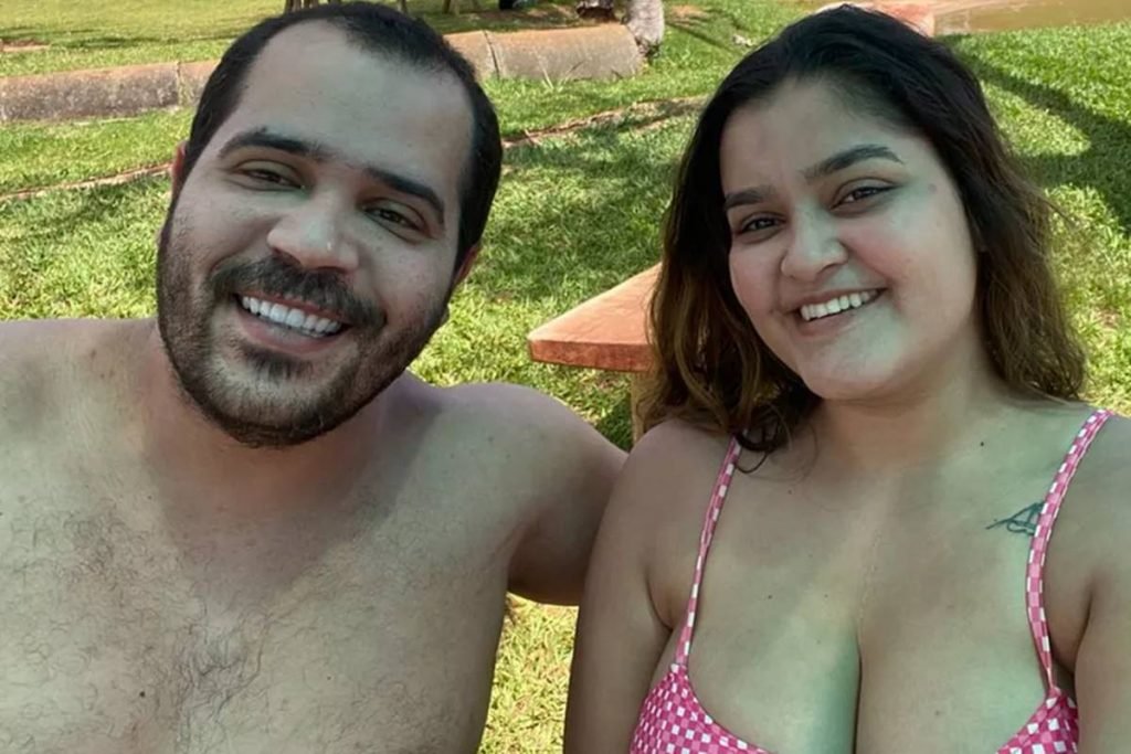 médico com a prima em fazenda de ecoturismo em goiás