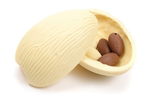 Ovo de chocolate branco