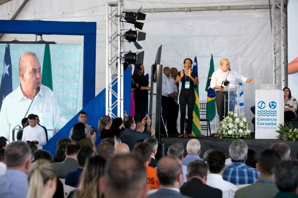 Governadores Ibaneis Rocha e Ronaldo Caiado durante inauguração da Corumbá IV - Metrópoles