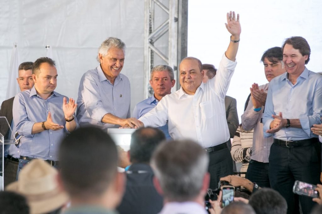 Governadores Ibaneis Rocha e Ronaldo Caiado durante inauguração da Corumbá IV - Metrópoles