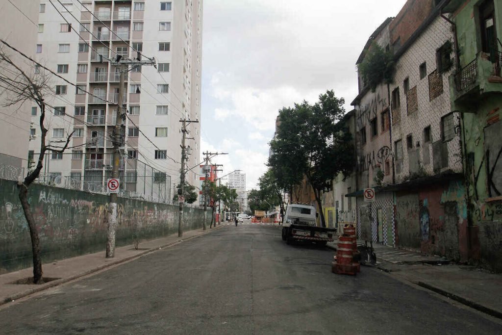 Tráfico ordenou a saída das ruas do entorno da Praça Júlio Prestes