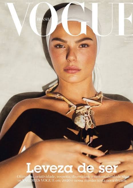 Trabalho de Krisna para a Vogue com Ísis Valverde