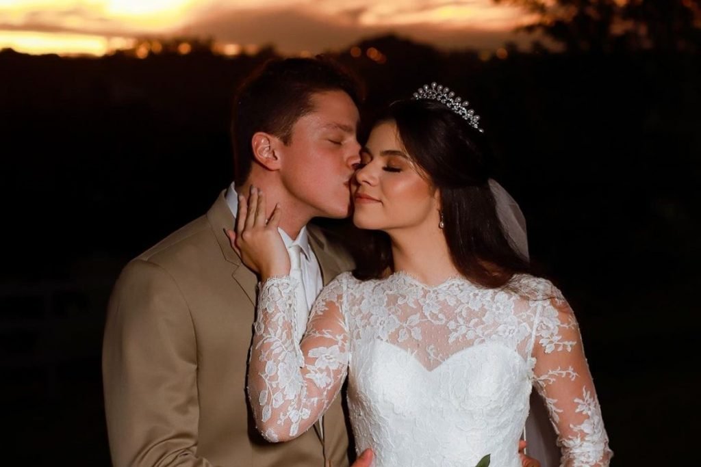 Giullia Marchetti e Matheus Borges se casam pela terceira vez, agora em uma cerimônia milionária (Reprodução: Instagram)