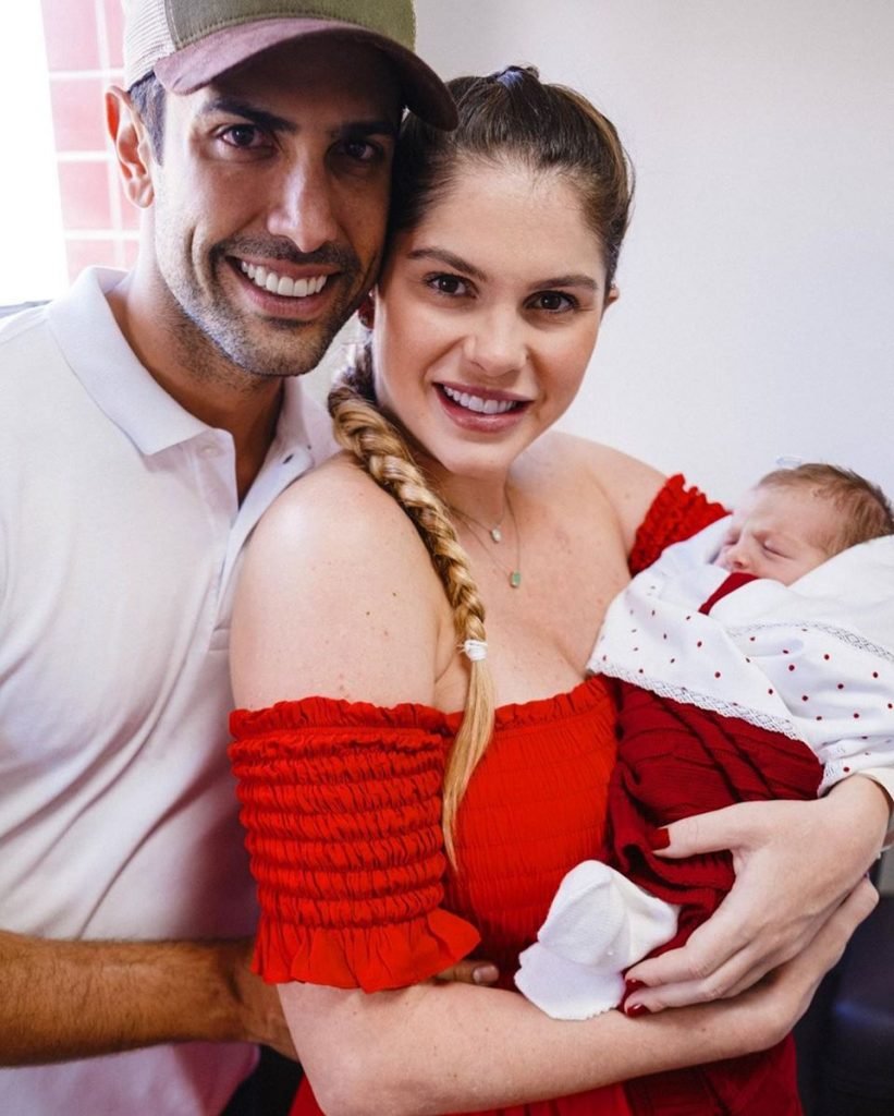 Bárbara Evans desabafa após noite complicada com Ayla