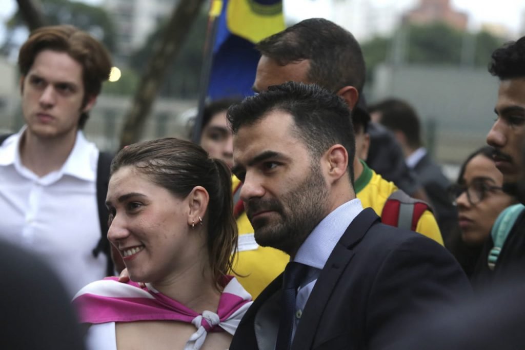 O deputado Estadual Arthur Do Val (União Brasil)o Movimento Brasil Livre (MBL), no protesto contra a cassação na Assembleia Legislativa São Paulo 6