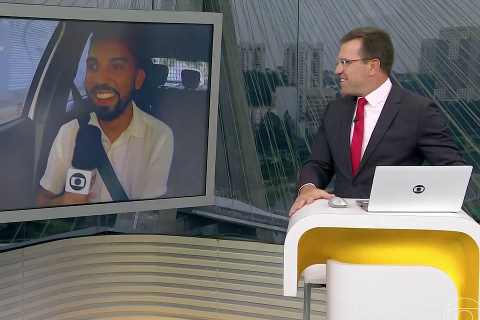 Vídeo: repórter da Globo se atrapalha ao vivo e é zoado por Bocardi | Metrópoles Vídeo: repórter da Globo se atrapalha ao vivo e é zoado por Bocardi | Metrópoles