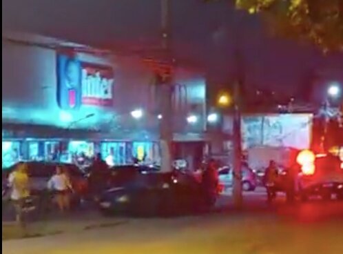 Polícia investiga se traficante ordenou saque a supermercado no Rio