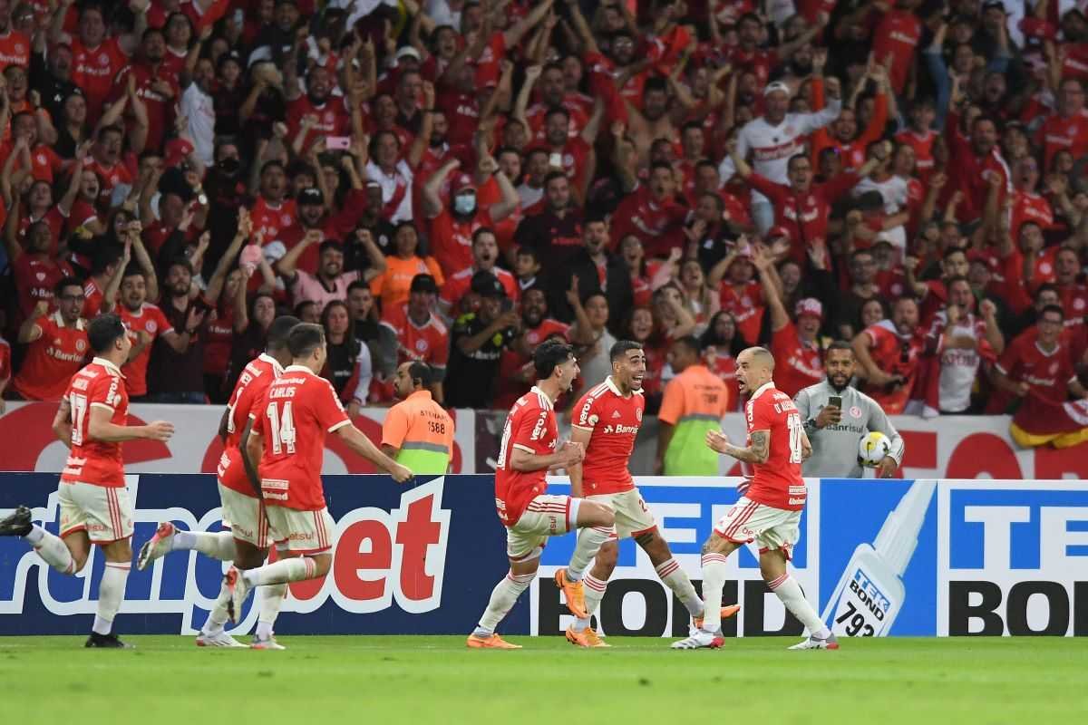 D’Alessandro marca na despedida e Internacional bate o Fortaleza