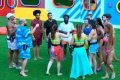 Elenco do BBB22 no gramado da casa mais vigiada do Brasil