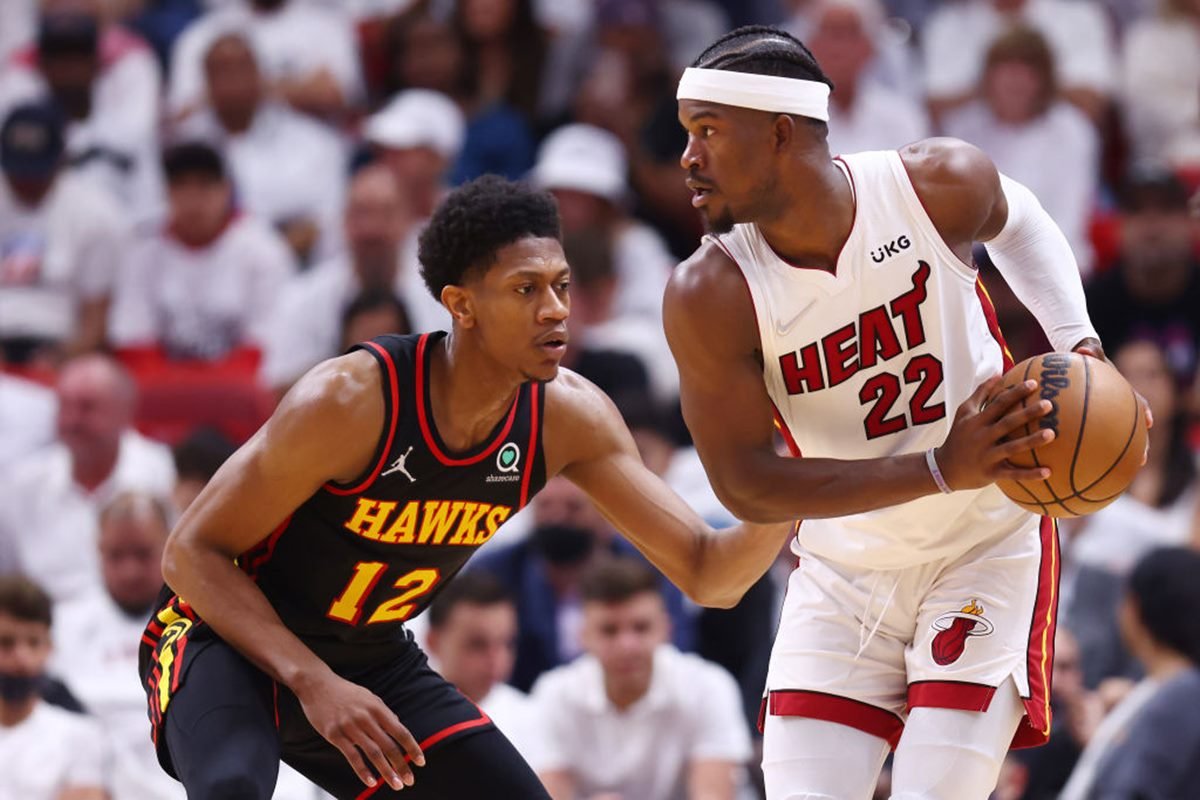 Miami Heat Vence E Abre 2 X 0 Sobre O Atlanta Hawks Nos Playoffs ...