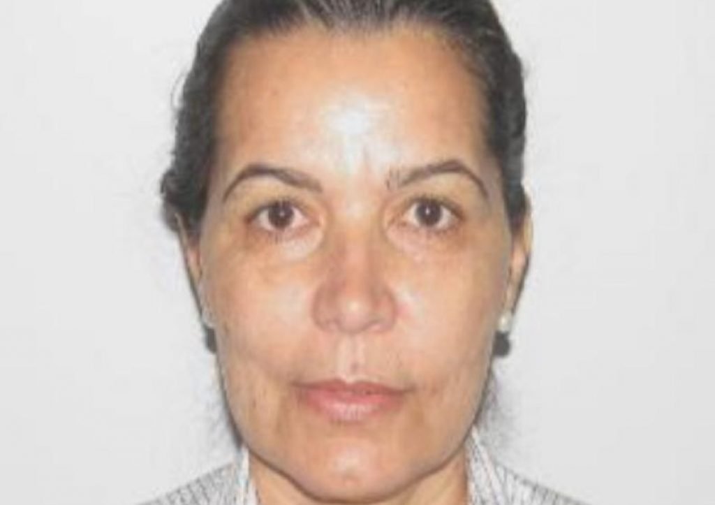 Maria Elizabete Castro de Oliveira foi assassinada com golpe de machadinha na cabeça em Goiás