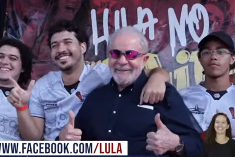 Lula em Heliópolis