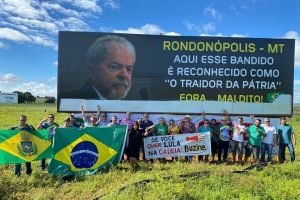 Outdoor contra Lula em Rondonópolis