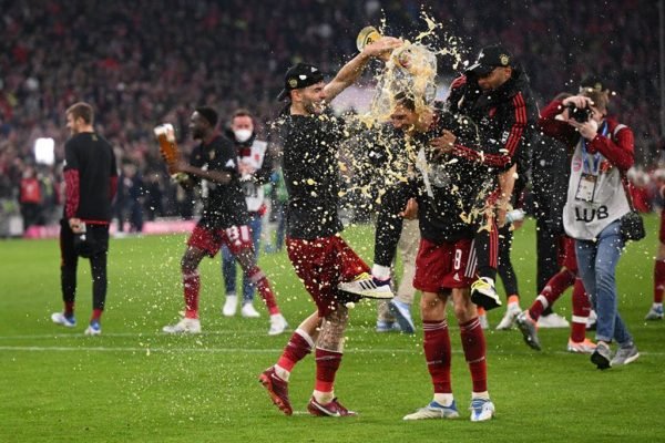 Bayern de Munique conquista 10º título consecutivo do Campeonato Alemão