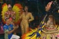 Porta-bandeira é pedida em casamento