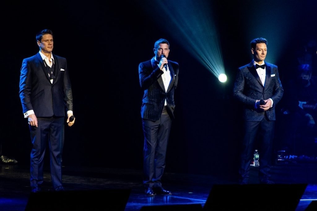 Imagem colorida do grupo musical Il Divo