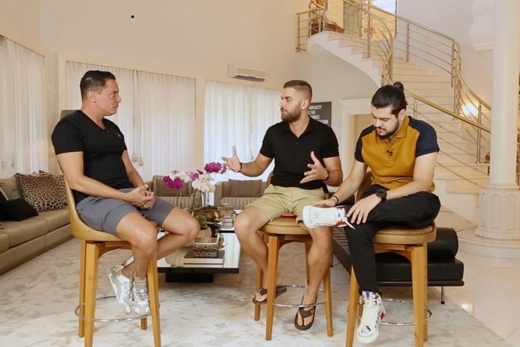Zé Neto e Cristiano em entrevista a Leo Dias para o canal do portal Metrópoles no YouTube (Reprodução: YouTube)