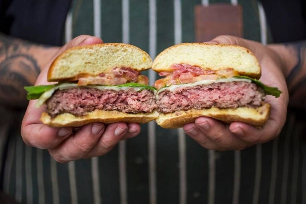 O carioca T.T Burger, abriu duas unidades em São Paulo