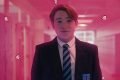 Foto colorida do personagem Nick Nelson em Heartstopper - Metrópoles