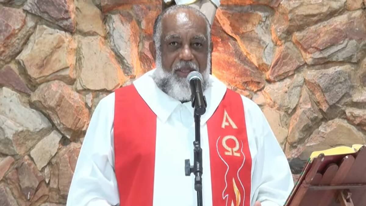 Padre Jose Carlos Pereira importunação