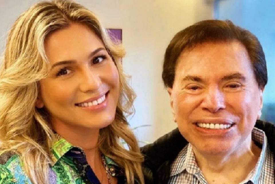 Silvio Santos troca de lugar com Patrícia Abravanel e joga com Ratinho