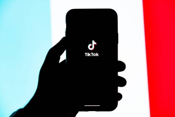 TikTok: como habilitar a ferramenta de tradução simultânea? - TecMundo
