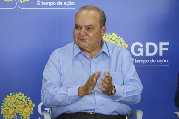 O governador Ibaneis Rocha discursa em posse do novo defensor público-geral do DF, Celestino Chupel - Metrópoles