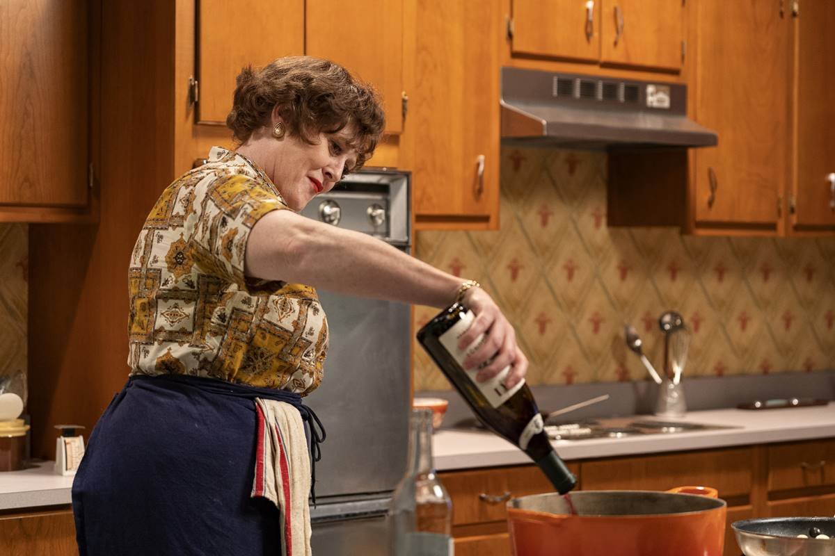 HBO Max renova série sobre Julia Child para segunda temporada