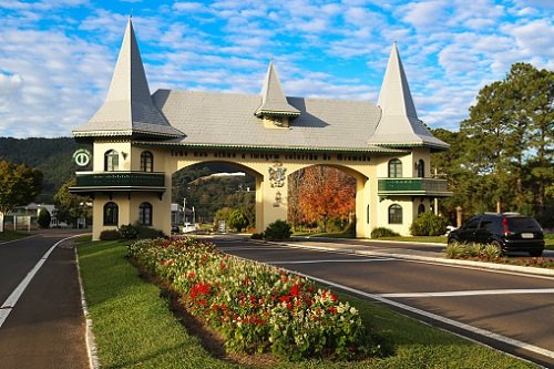 portal em entrada de cidade