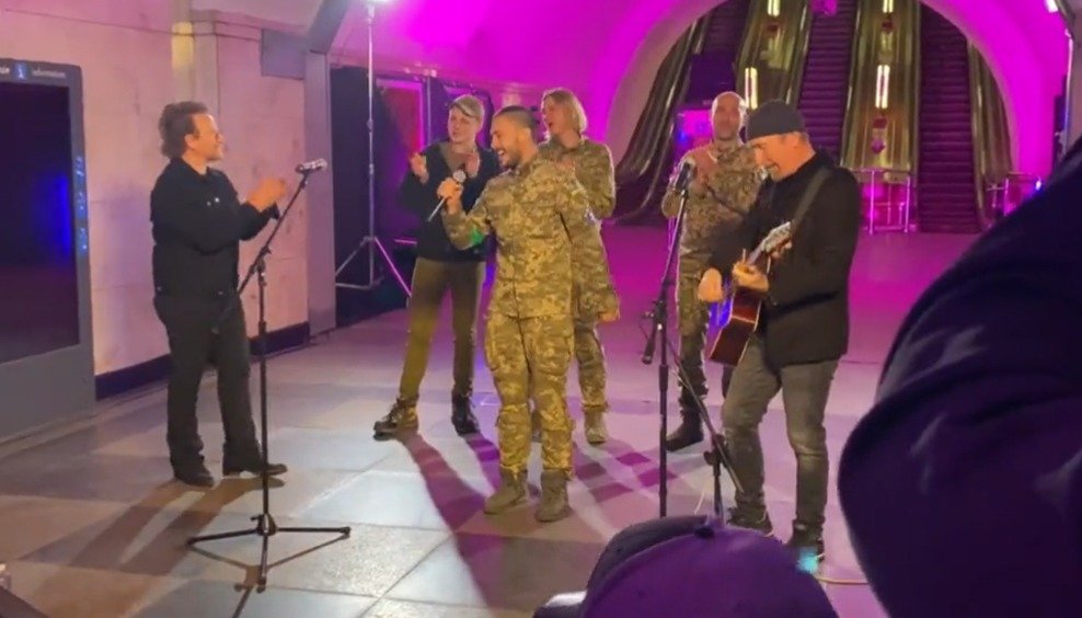 U2 faz show em Kiev