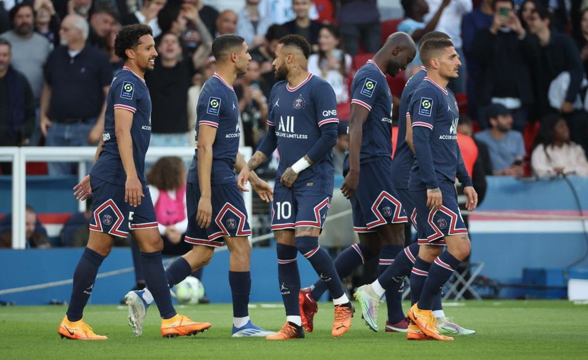 Com pênalti no fim do jogo, PSG e Newcastle empatam e embolam o