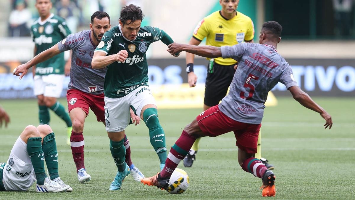 Palmeiras empata com o Fluminense e não encosta nos líderes