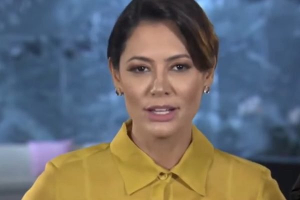 Michelle Bolsonaro em pronunciamento em rede nacional no Dia das Mães