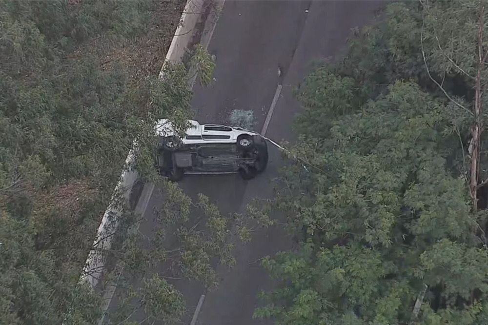 carro capotado marginal sao paulo