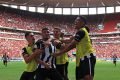 Jogadores do Botafogo celebrando o gol