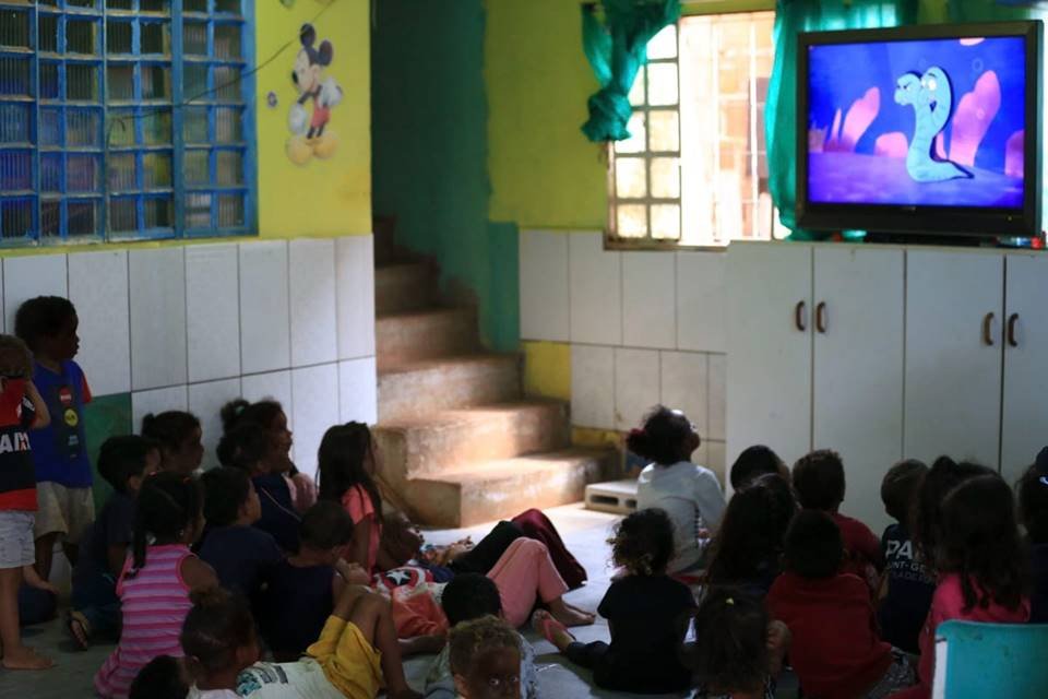 Crianças em creche comunitária na Santa Luzia - Metrópoles