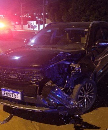 Empresário embriagado bater em carro do Uber