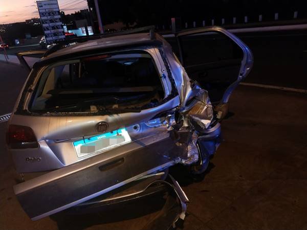 Empresário embriagado bater em carro do Uber