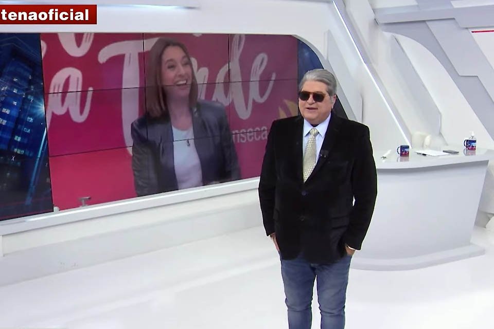 José Luiz Datena aparece de óculos escuros e impressiona Catia Fonseca