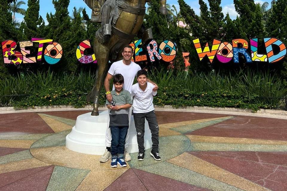 Marcus Buaiz and the children