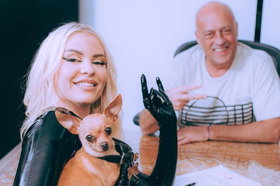 Luisa Sonza Cachorro